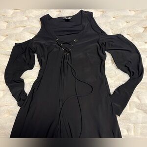 Venus Black Cold Shoulder Maxi Shirt with corset detailing and Pockets! Medium